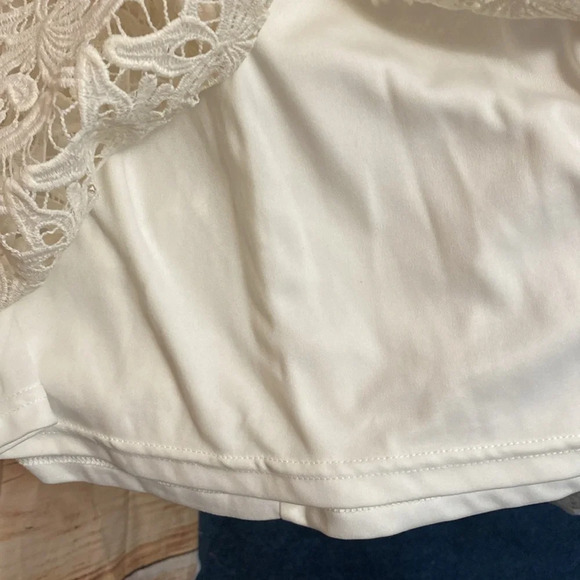 Women’s Forever 21 White Lace Dress  Sleeveless with Liner Size 1X - Picture 6 of 7